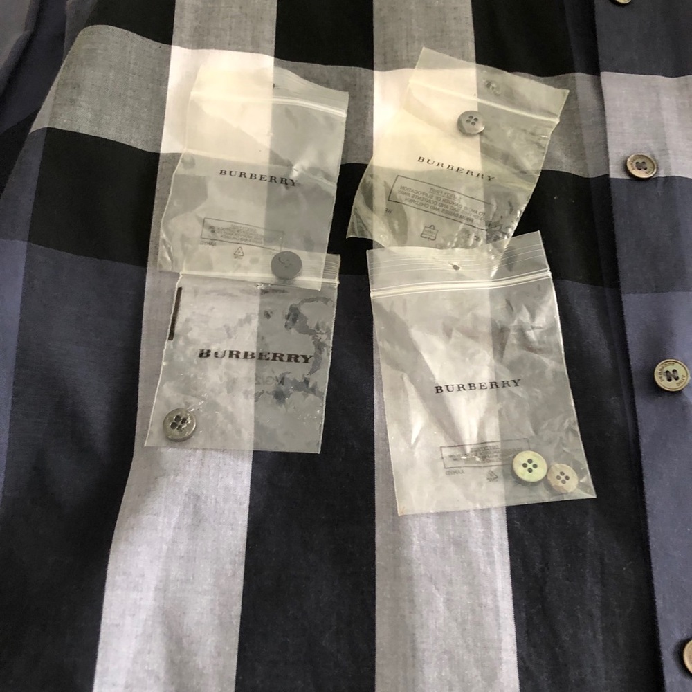 đź’™BURBERRYđź’™ - Picture 8 of 16